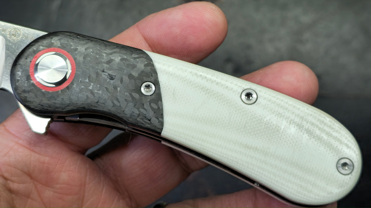 TwoSun TS204 Carbon Fiber Titanium G10 Handle S90V Blade
