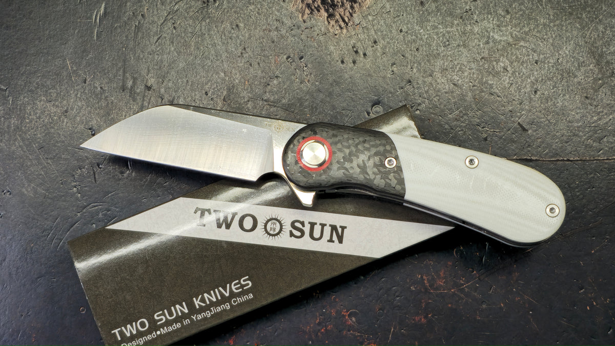 TwoSun TS204 Carbon Fiber Titanium G10 Handle S90V Blade