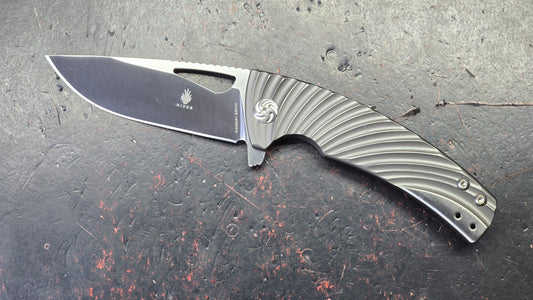 Kizer Kyre Titanium Handle S35VN Blade