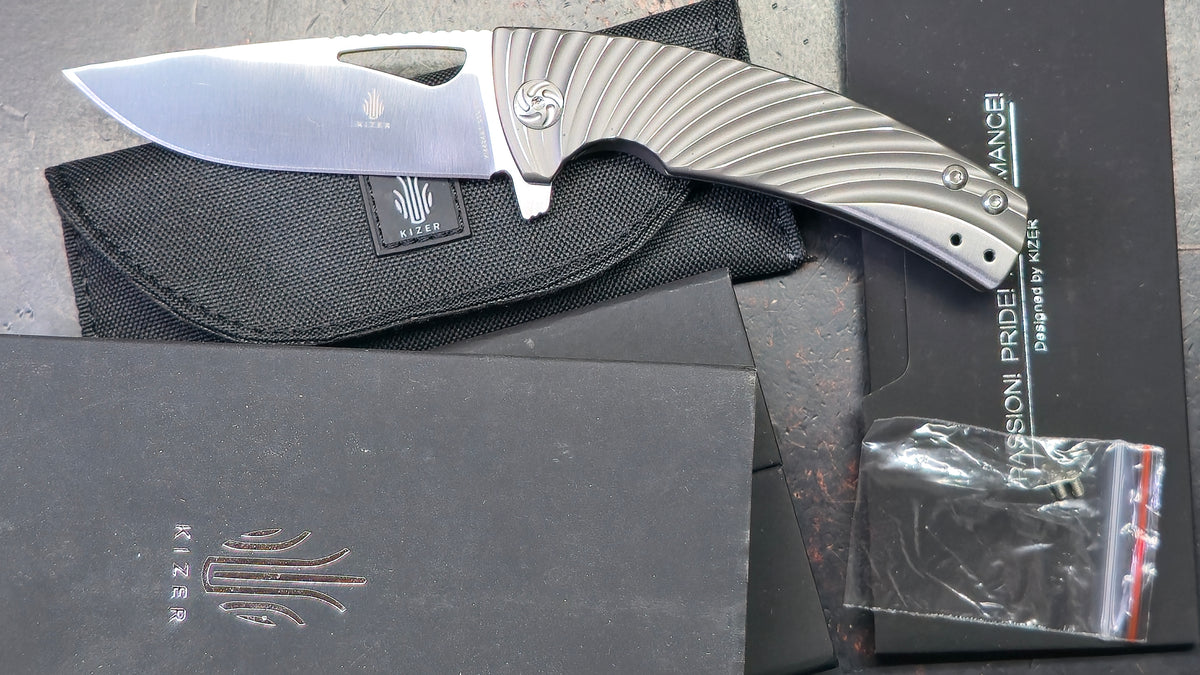 Kizer Kyre Titanium Handle S35VN Blade