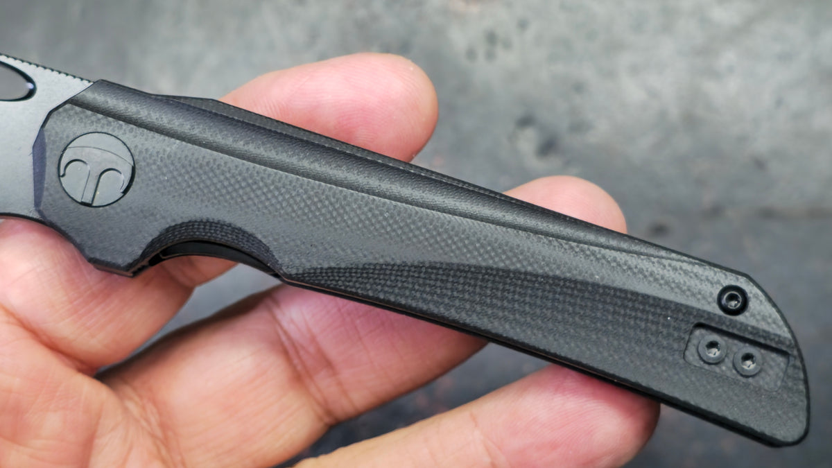 Bestechman Smuga Black G-10 Handle AEB-L Blade