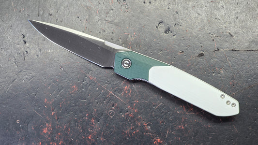 Civivi Brr15 Light Teal Green/White G-10 Handle Nitro-V Blade