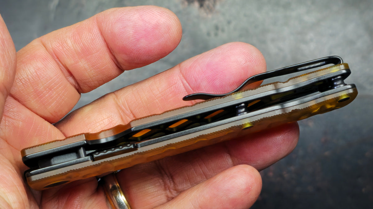Kizer Kiwami Top Liner Lock Yellow PEI Handle BD1N Blade