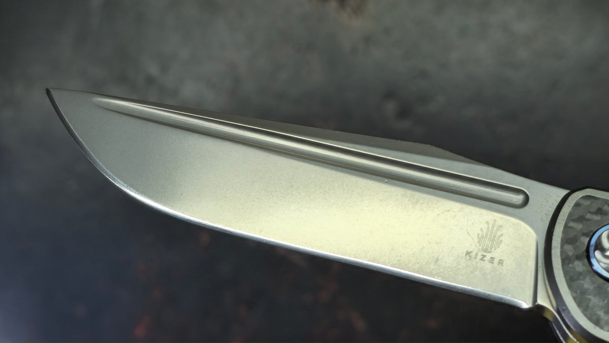 Kizer Matanzas Titanium Carbon Fiber Handle S35VN Blade