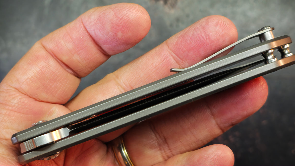 Kizer Matanzas Titanium Carbon Fiber Handle S35VN Blade
