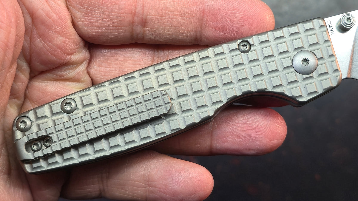 Kizer Original XL Frag Titanium Handle S35VN Blade