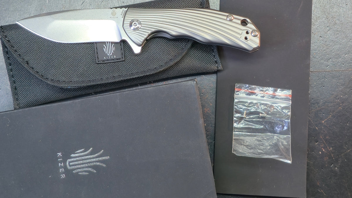 Kizer Shoal Titanium Handle S35VN Blade