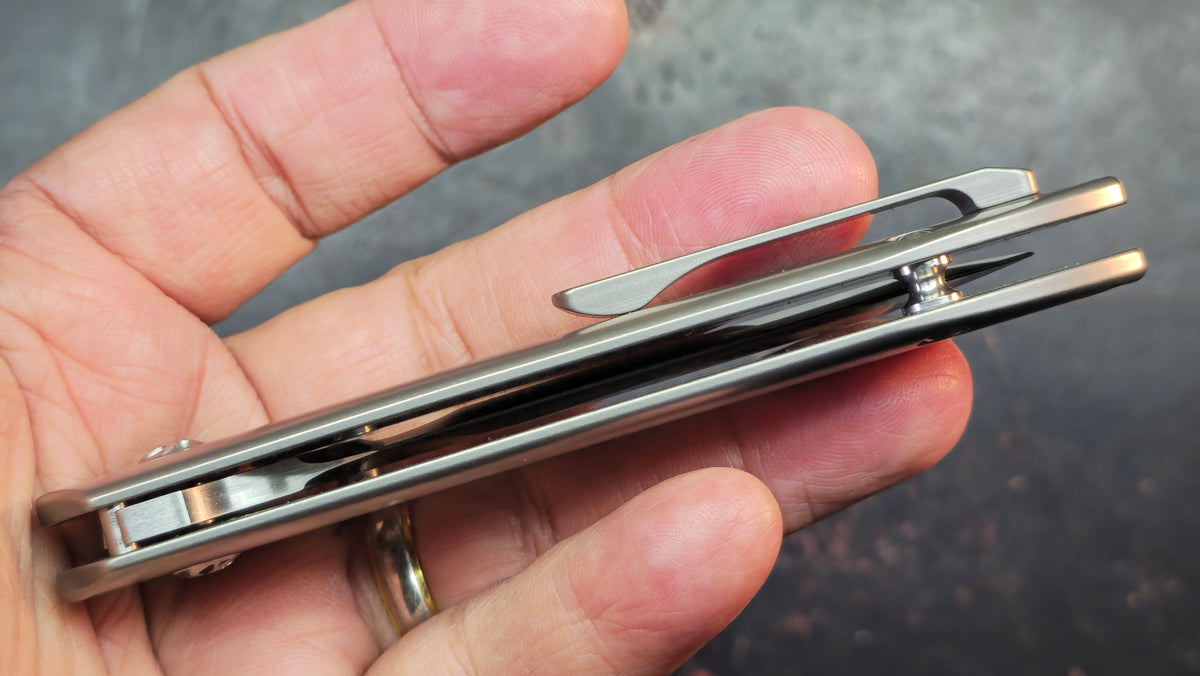 Kizer Guru Titanium Handle S35VN Blade