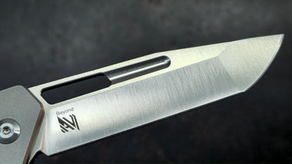 Kizer Beyond Titanium Handle S35VN Blade
