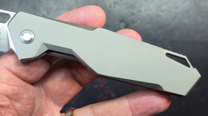 Kizer Beyond Titanium Handle S35VN Blade