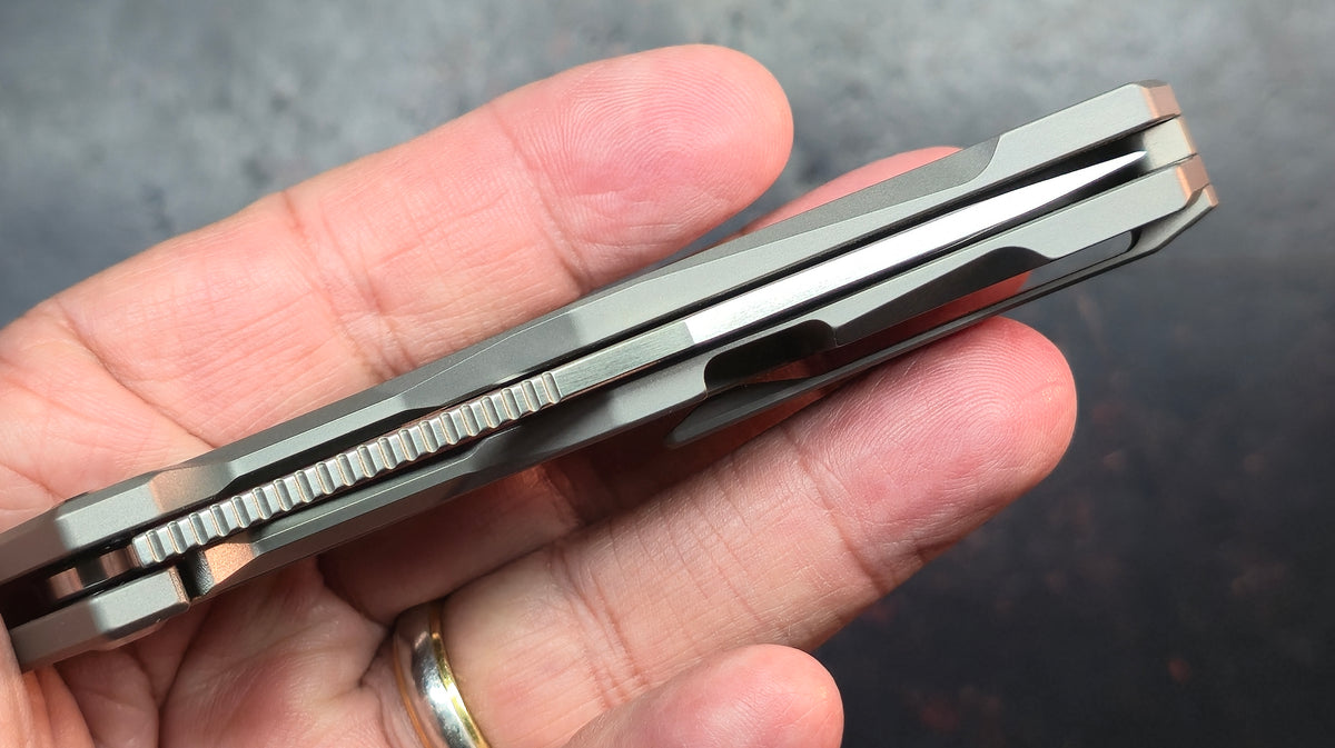 Kizer Beyond Titanium Handle S35VN Blade