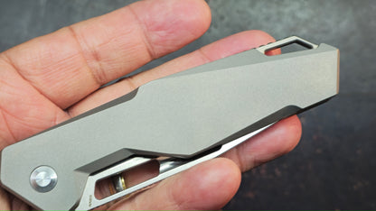 Kizer Beyond Titanium Handle S35VN Blade