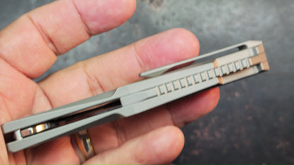 Kizer Beyond Titanium Handle S35VN Blade