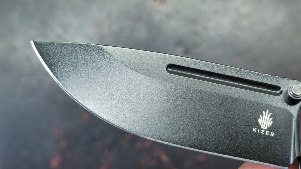 Kizer Escort Richlite Handle 154CM Blade