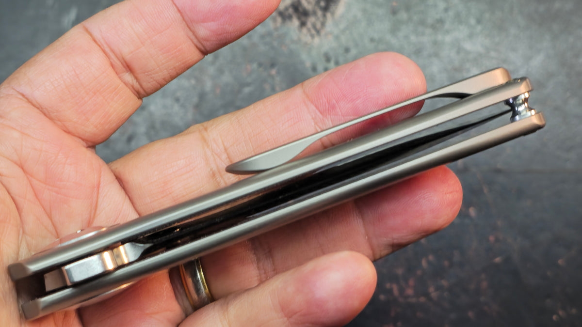 Kizer S.L.T. Titanium Handle S35VN Blade