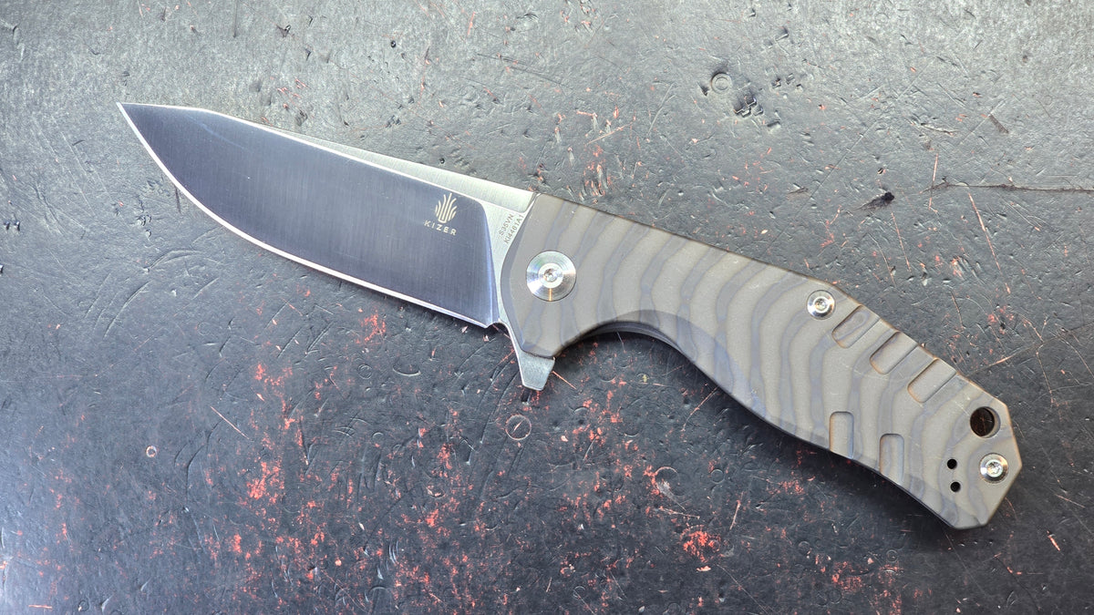Kizer Kesmec Stripe Ano Titanium Handle S35VN Blade