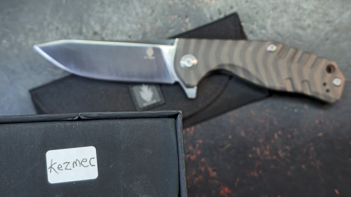 Kizer Kesmec Stripe Ano Titanium Handle S35VN Blade