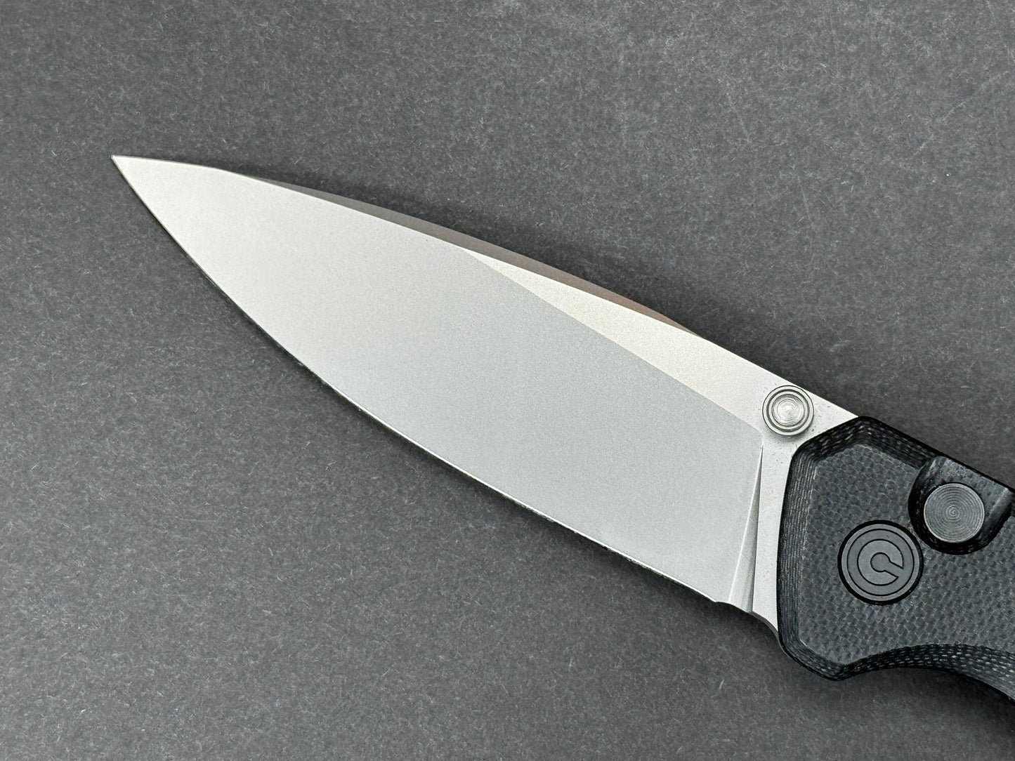 CIVIVI Altus (C20076-1) Folding, Button Lock , Nitro-V, Stonewash, Drop Point, Plain Edge, Flat Grind, Handle: G10/Black, (NEW - OPEN BOX)