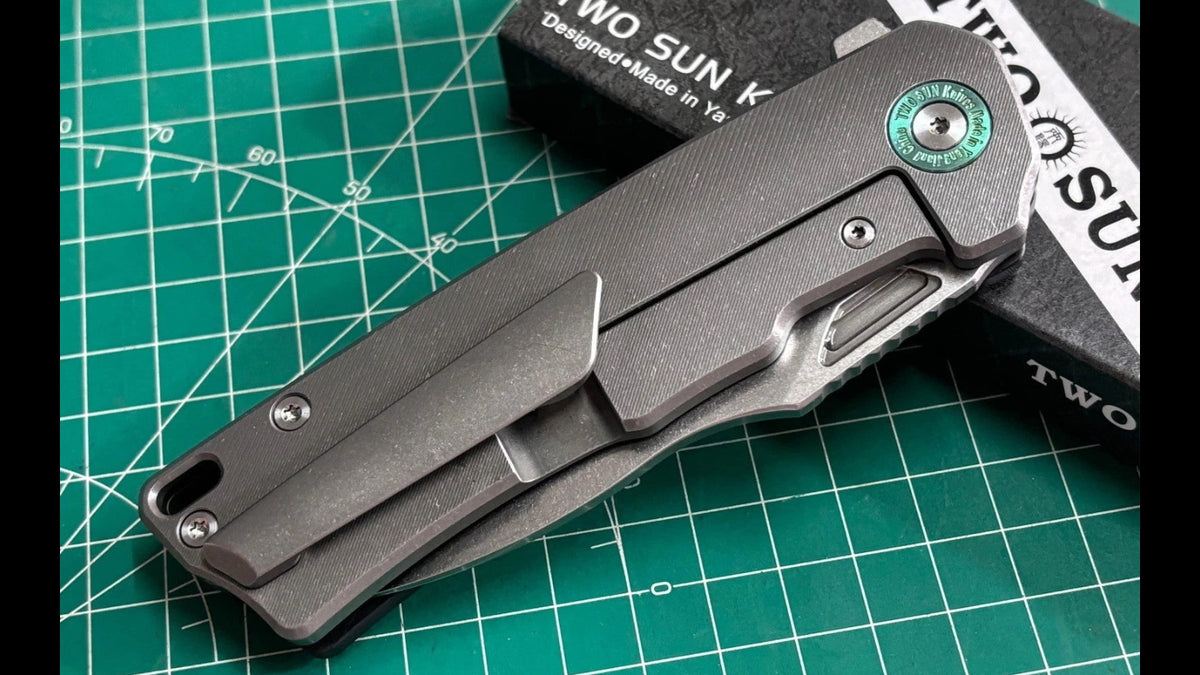 TwoSun TS513 Carbon Fiber / Titanium Handle M390 Blade