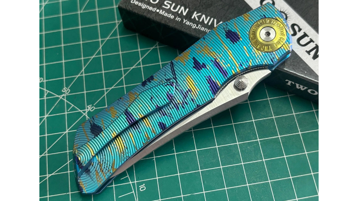 TwoSun TS622 Splashed Ink Titanium Handle YJ01-V2 Blade